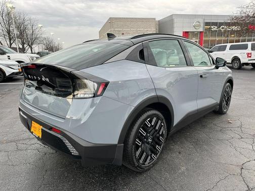 2026 Nissan Leaf PLATINUM+