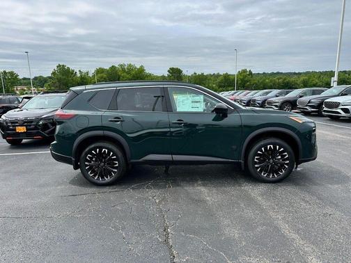 Obsidian Green 2026 Nissan Rogue Dark Armor