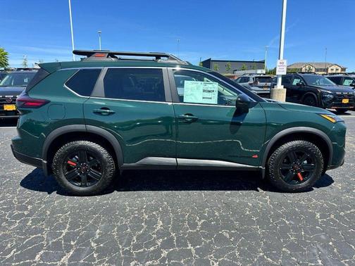 Obsidian Green 2026 Nissan Rogue Rock Creek