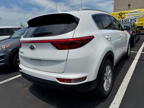 Clear White 2017 Kia Sportage LX