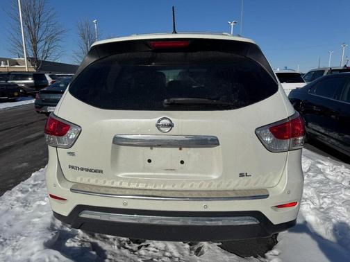 2015 Nissan Pathfinder SL