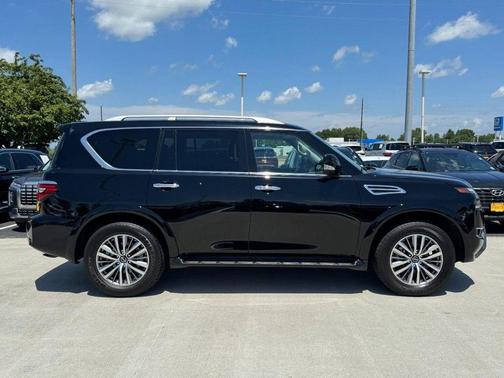 2024 Nissan Armada SL 4WD