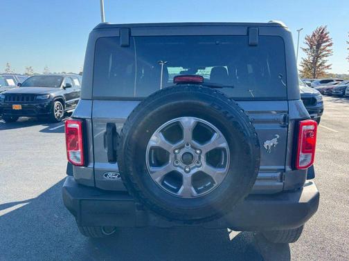 Carbonized Gray 2026 Ford Bronco Big Bend