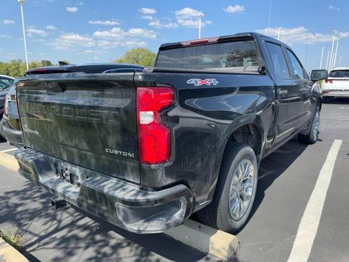 2020 Chevrolet Silverado 1500 Custom