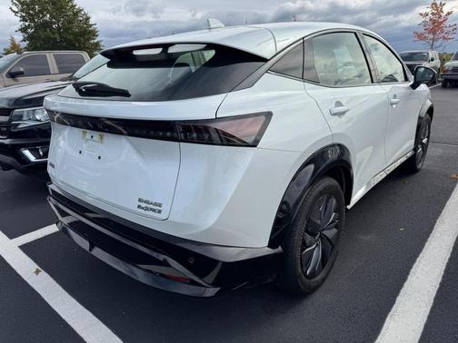 2024 Nissan ARIYA ENGAGE