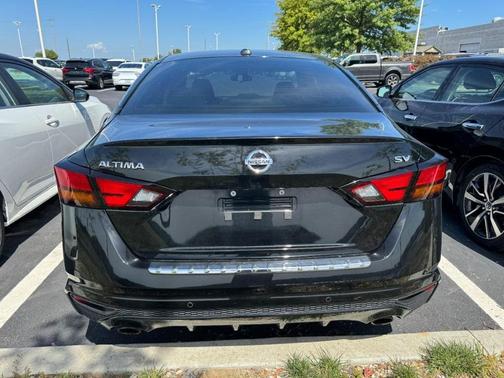 2022 Nissan Altima 2.5 SV