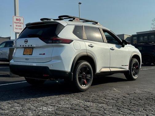 2025 Nissan Rogue Rock Creek