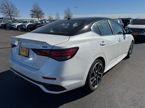 2025 Nissan Sentra SR