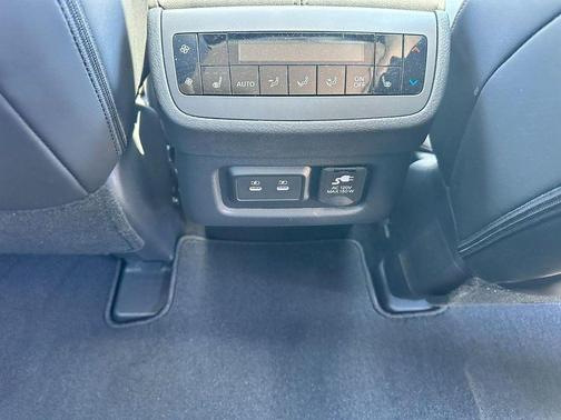 Boulder Gray/Super Black 2026 Nissan Pathfinder Platinum