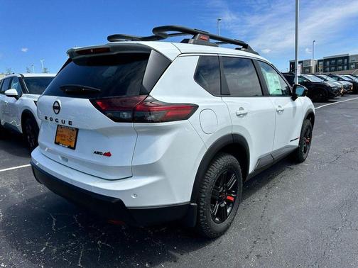 Everest White Pearl Tricoat 2026 Nissan Rogue Rock Creek