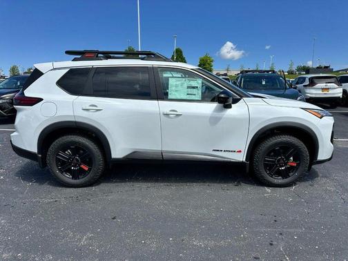 Everest White Pearl Tricoat 2026 Nissan Rogue Rock Creek