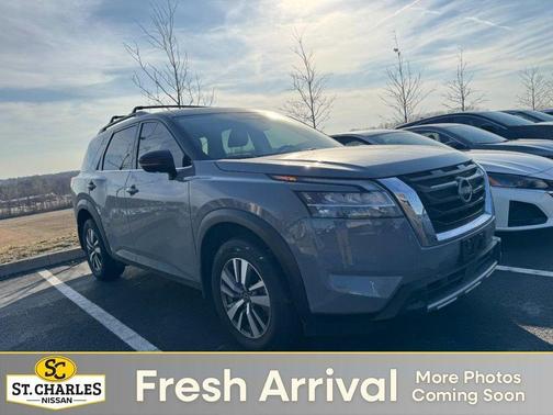 2024 Nissan Pathfinder SL FWD