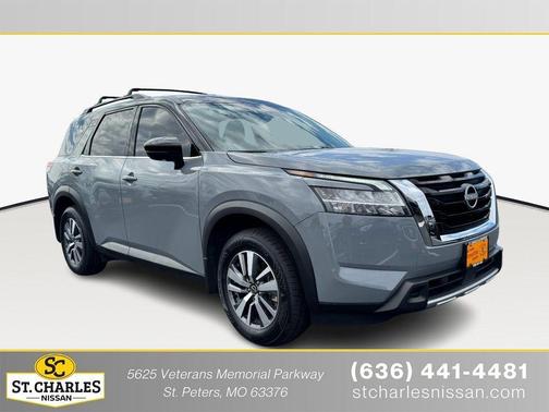 2024 Nissan Pathfinder SL FWD