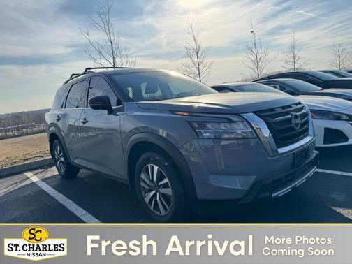 2024 Nissan Pathfinder SL FWD