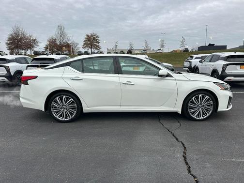 2025 Nissan Altima 2.5 SL