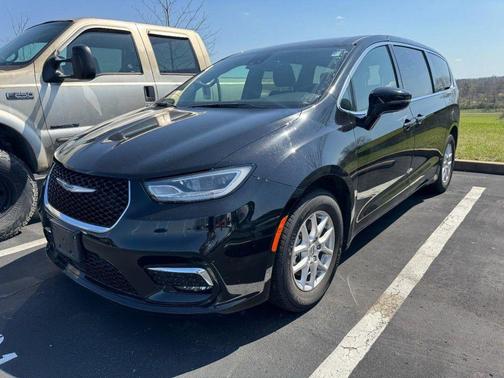 2025 Chrysler Pacifica L