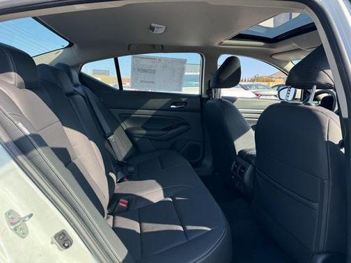 2025 Nissan Altima 2.5 SL