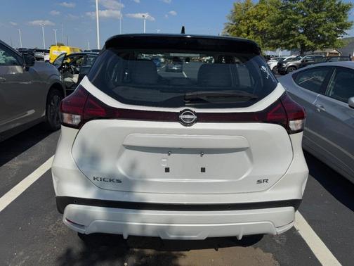 2024 Nissan Kicks SR