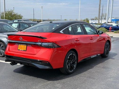 2026 Nissan Sentra SR