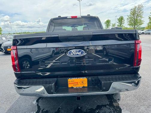 Agate Black Metallic 2025 Ford F-150 XLT