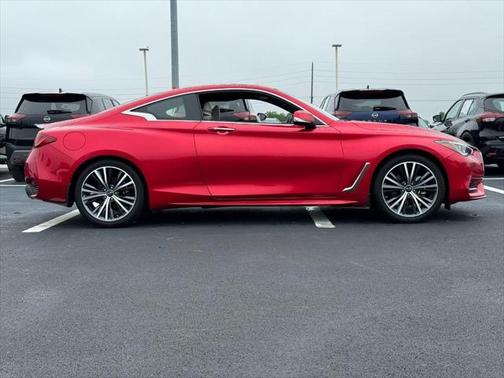 2022 INFINITI Q60 LUXE