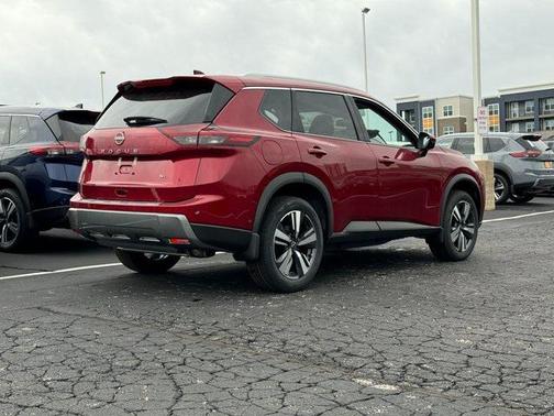 2025 Nissan Rogue SL