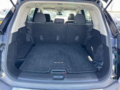 Super Black 2023 Nissan Rogue SV