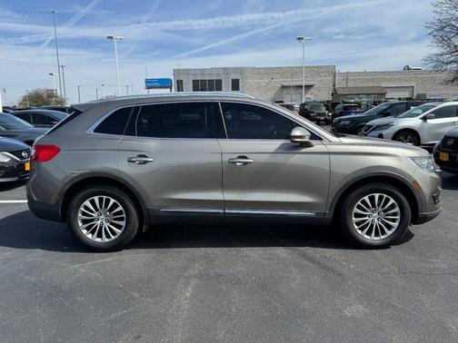 Luxe Metallic 2017 Lincoln MKX Select