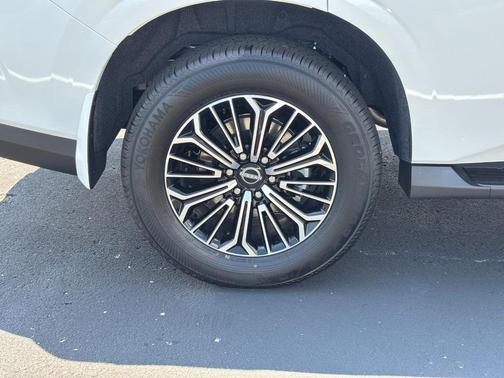 2025 Nissan Armada SL