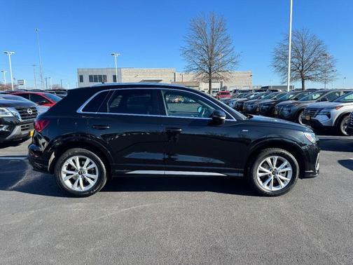 2023 Audi Q3 Premium 45 TFSI S line quattro Tiptronic