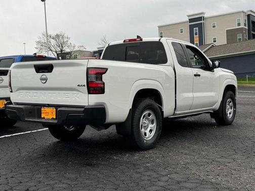 2025 Nissan Frontier S