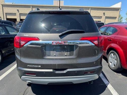 Smokey Quartz Metallic 2019 GMC Acadia SLT-1