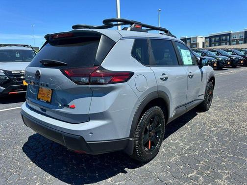Boulder Gray Pearl 2026 Nissan Rogue Rock Creek