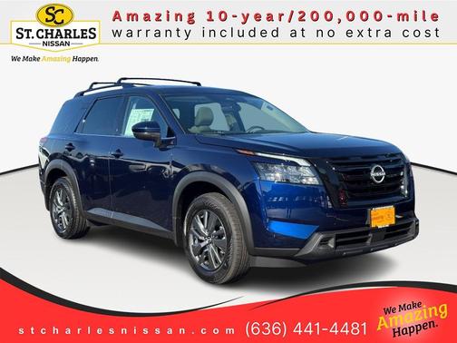 2025 Nissan Pathfinder SV