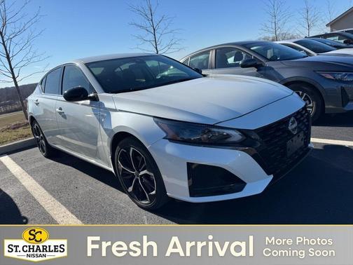 2023 Nissan Altima SR Intelligent AWD