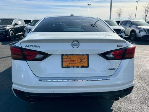 2023 Nissan Altima SR Intelligent AWD