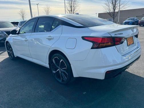 2023 Nissan Altima SR Intelligent AWD