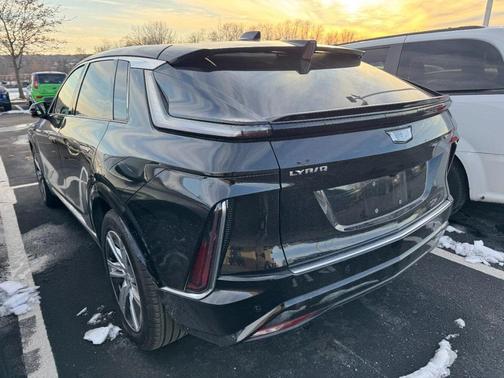 2024 Cadillac LYRIQ Tech