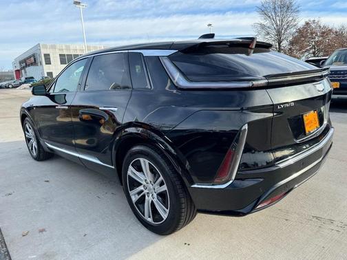 2024 Cadillac LYRIQ Tech