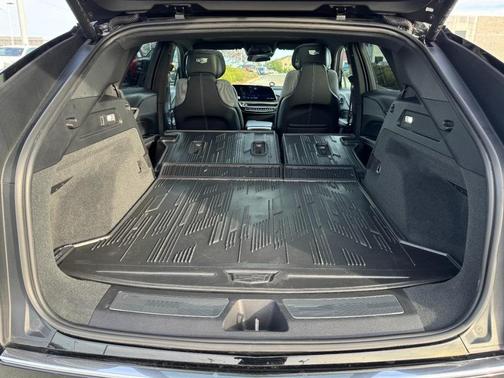 2024 Cadillac LYRIQ Tech