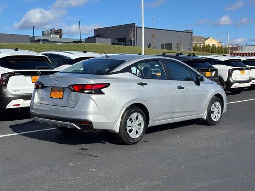 2025 Nissan Versa 1.6 S