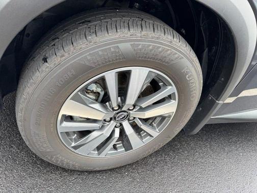 Gun Metallic 2025 Nissan Pathfinder SL 4WD