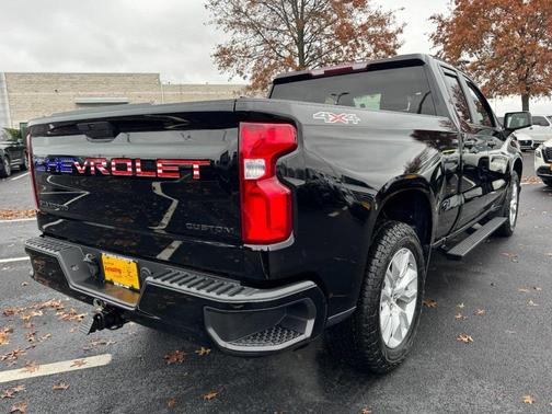 2022 Chevrolet Silverado 1500 Custom