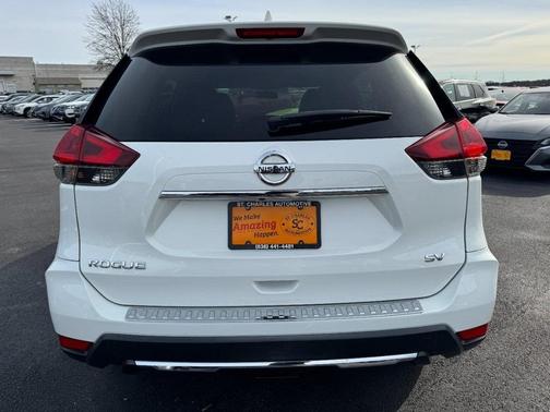 2018 Nissan Rogue SV