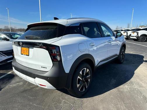 2026 Nissan Kicks SV