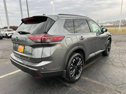 2026 Nissan Rogue Dark Armor