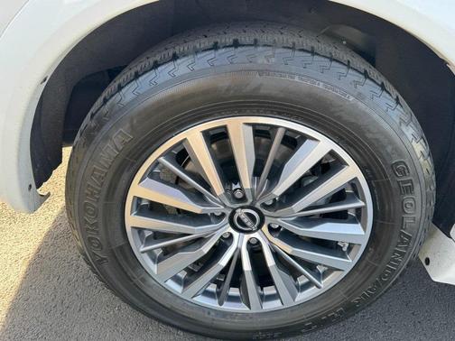 2022 Nissan Armada SL 4WD