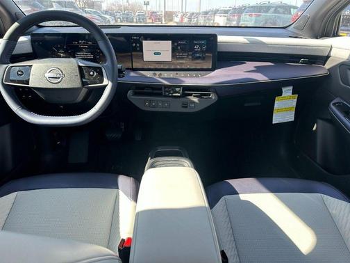 2026 Nissan Leaf PLATINUM+