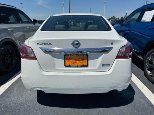 Pearl White Metallic 2013 Nissan Altima 2.5 S