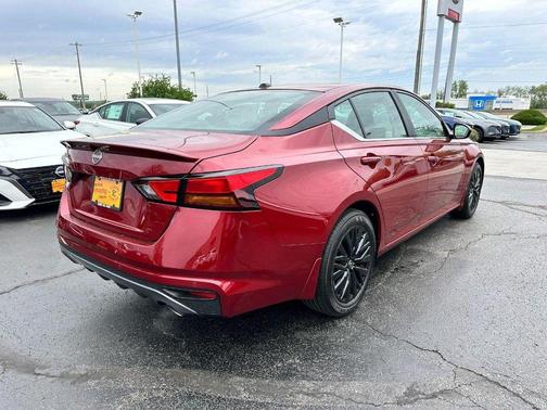 Scarlet Ember Tintcoat 2026 Nissan Altima 2.5 SV